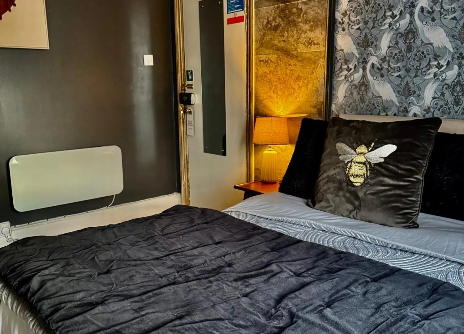 Aimi Luxury Living Hotel London 0*,